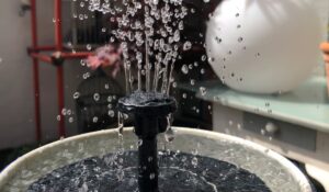 Est-ce qu&rsquo;un jet d&rsquo;eau solaire est suffisant pour votre bassin ?